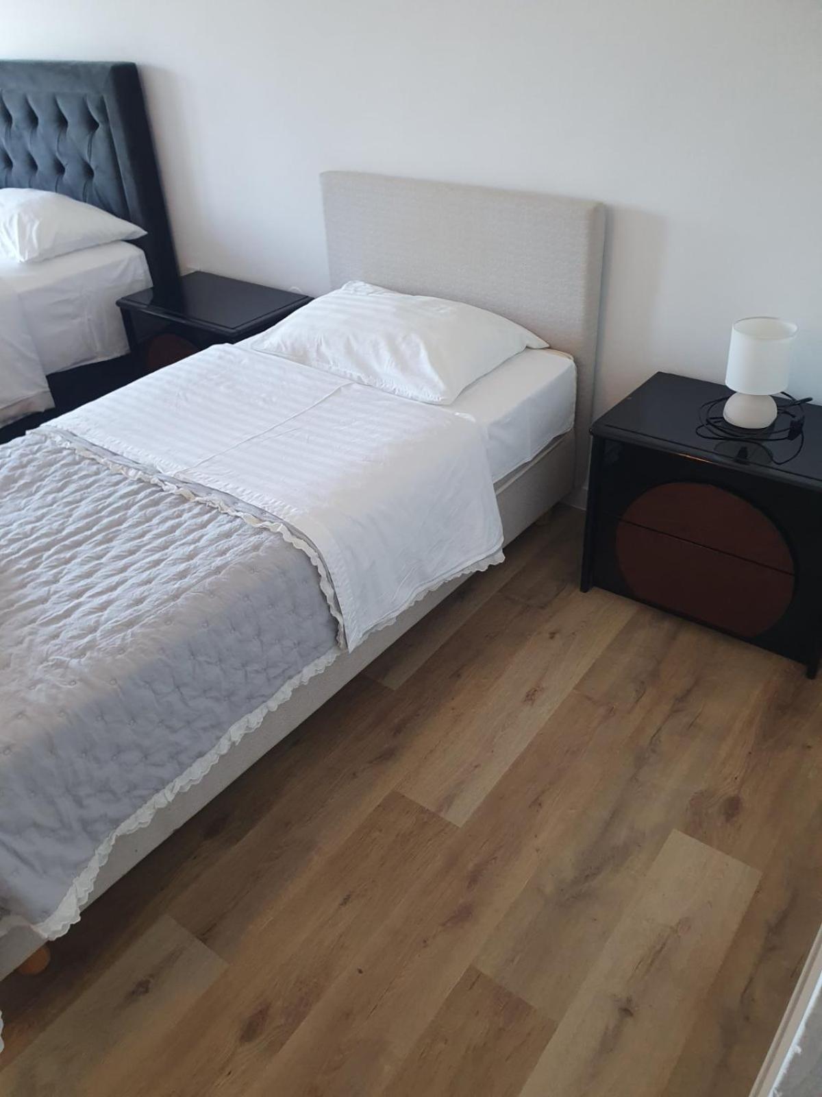 Hotel Marco Polo 斯拉汀 外观 照片