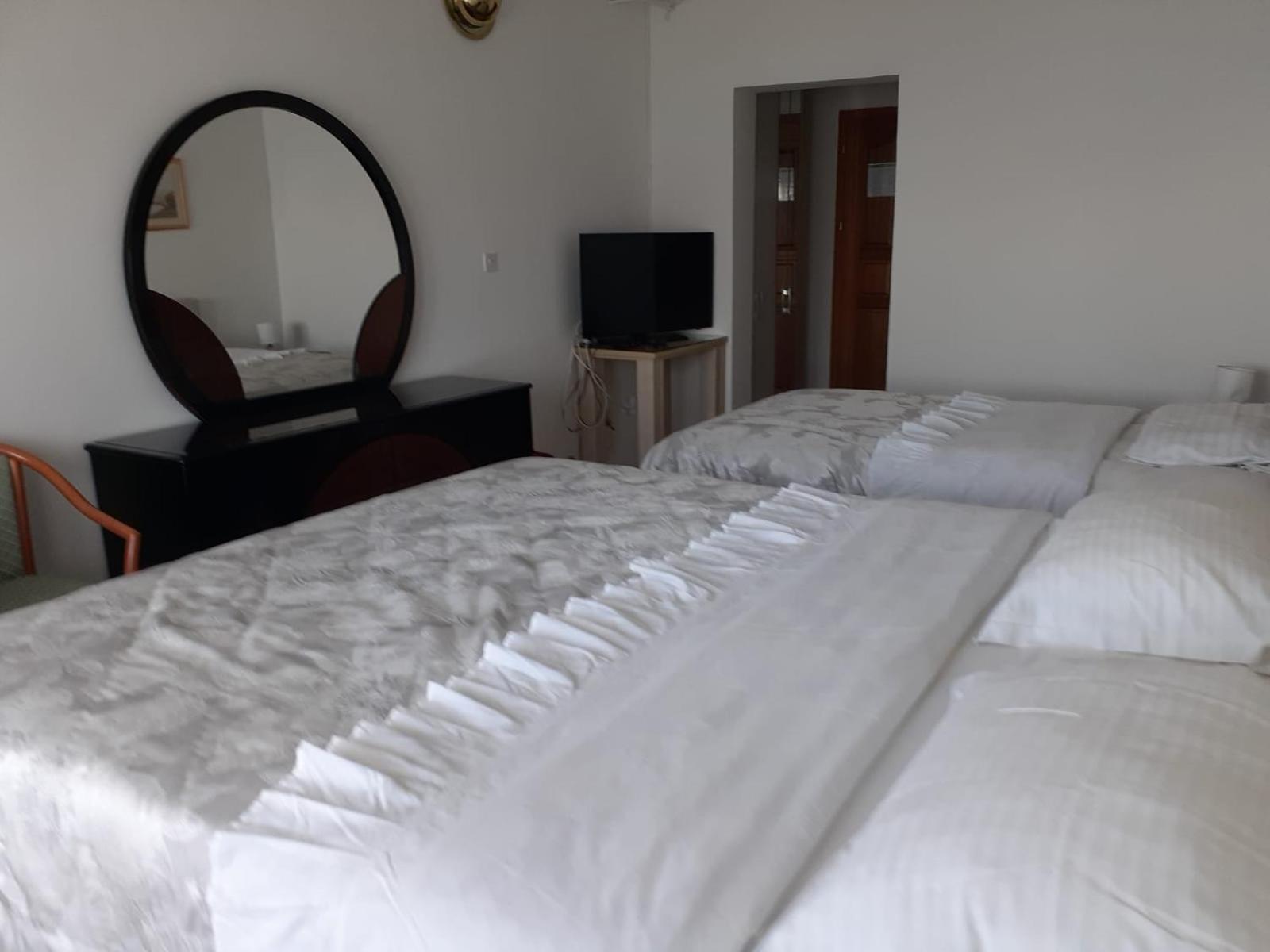 Hotel Marco Polo 斯拉汀 外观 照片