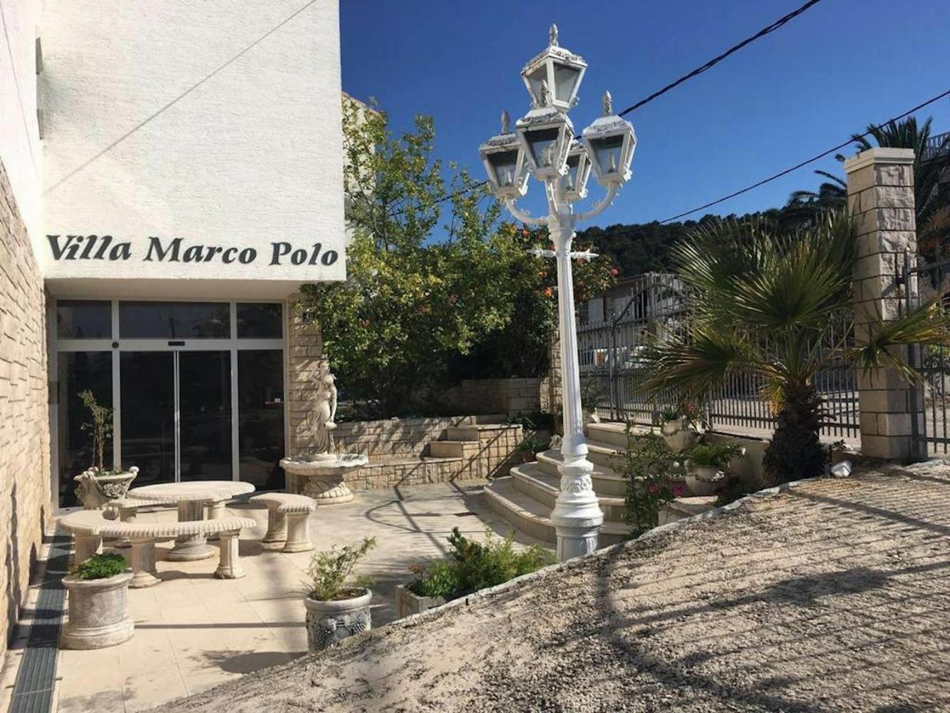 Hotel Marco Polo 斯拉汀 外观 照片