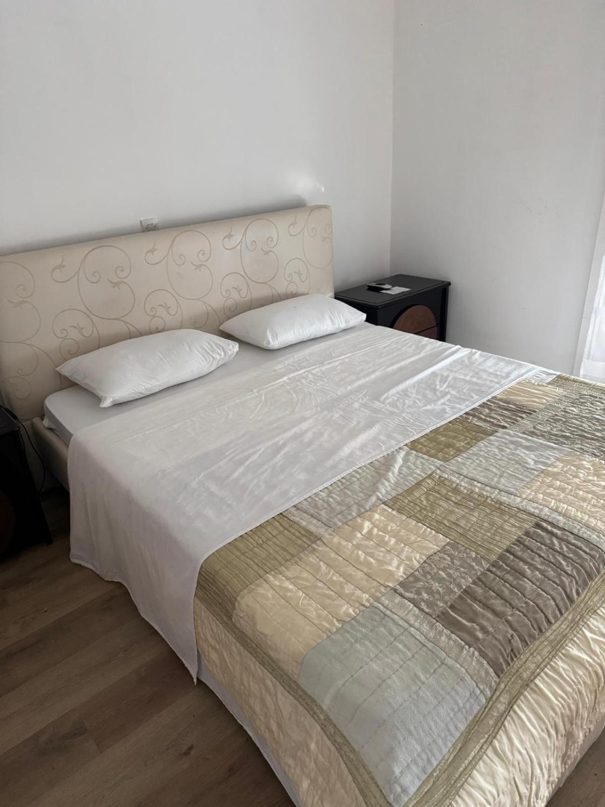 Hotel Marco Polo 斯拉汀 外观 照片